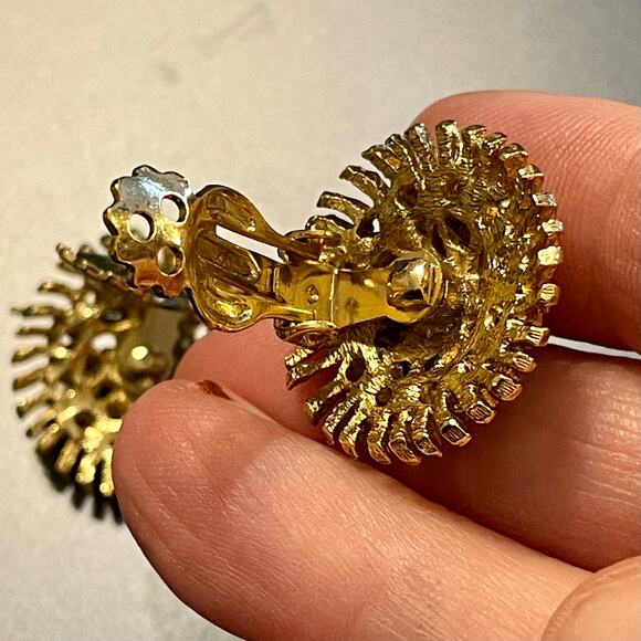 Vintage Gold Tone Rhinestone Clip on Earrings - Picture 6 of 6